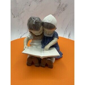Copenhagen Bing and Grondahl #1567 boy/girl reading Denmark Vintage